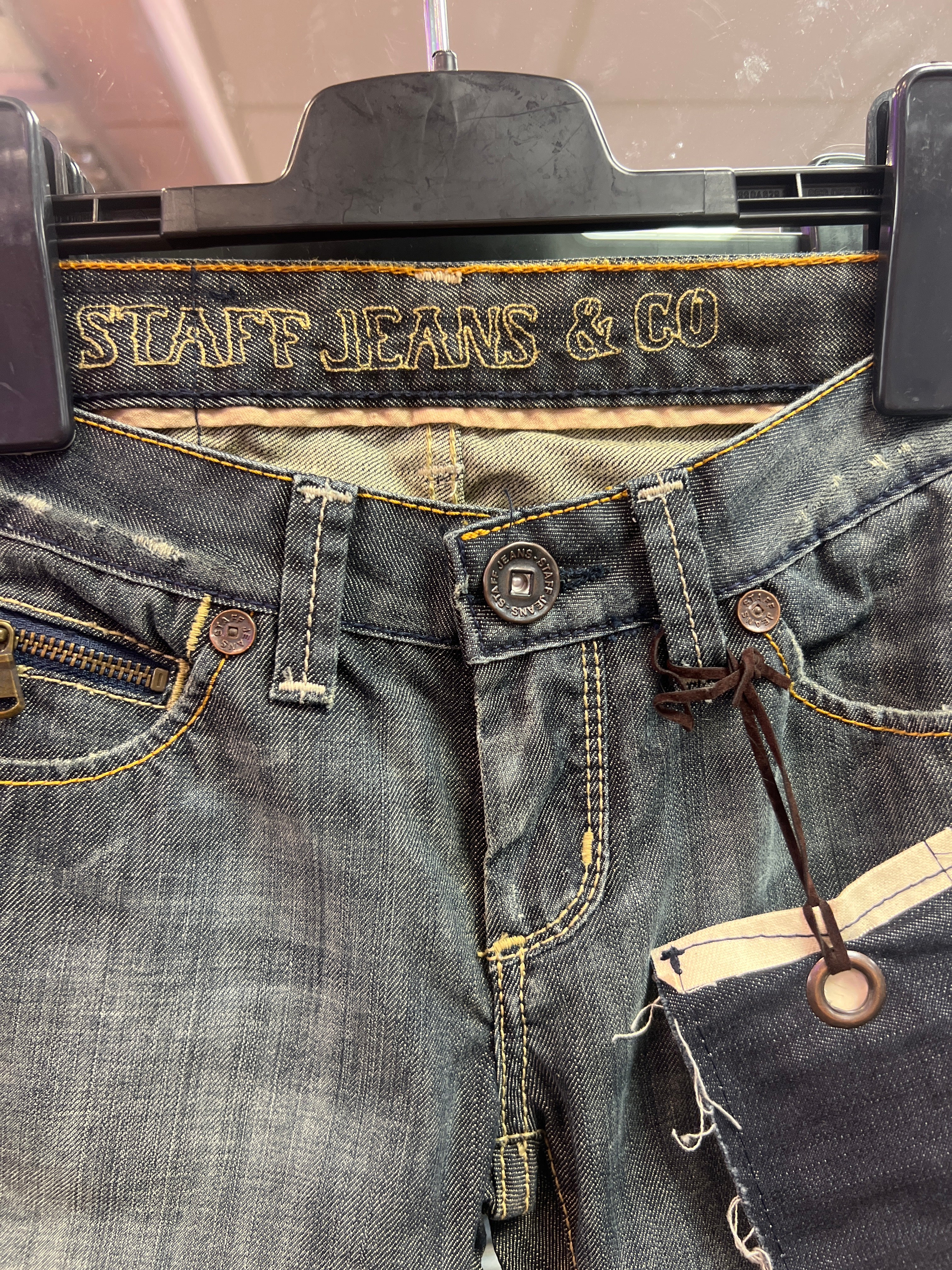 STAFF jeans & Co