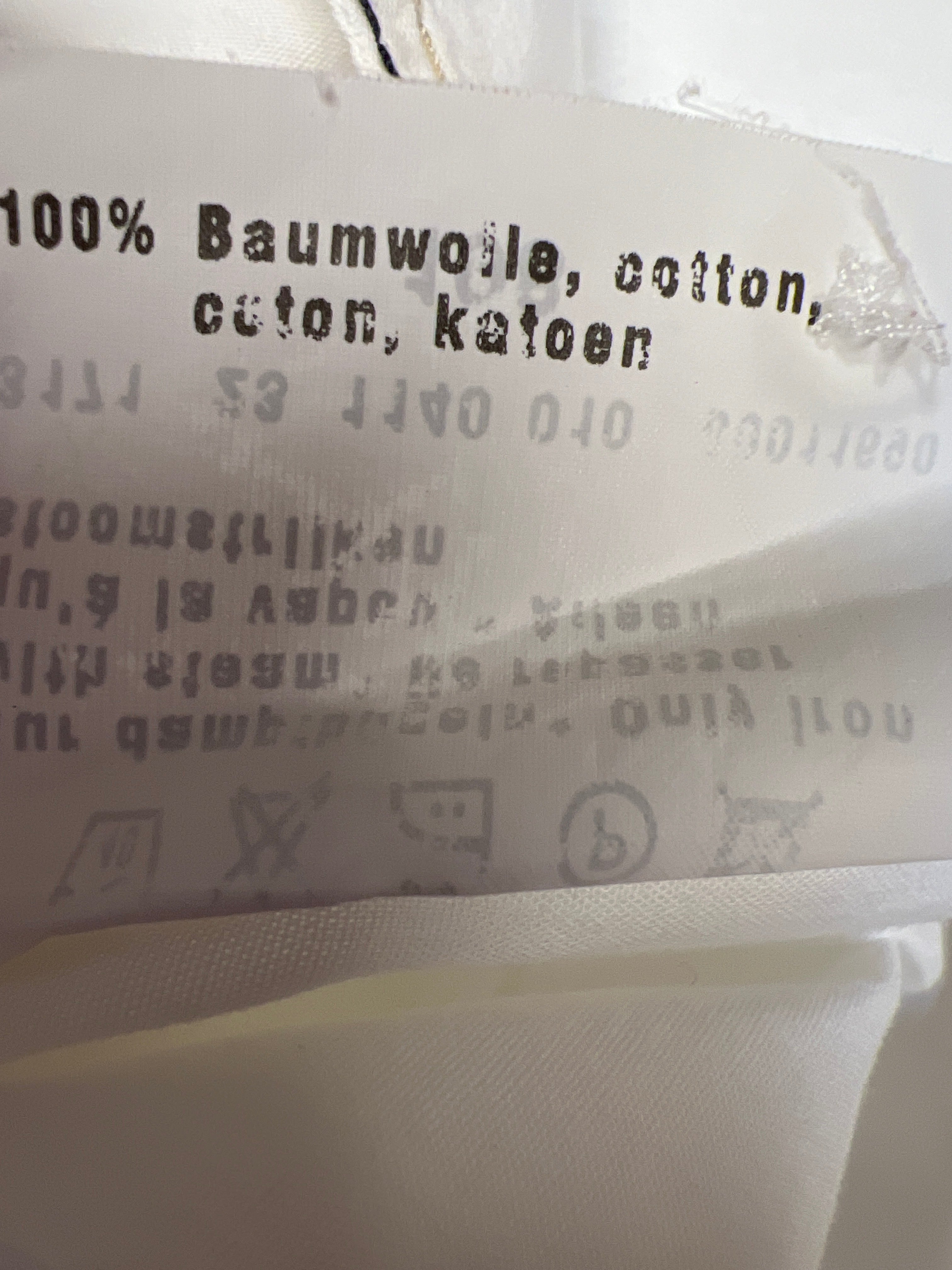 White shirt with cool details