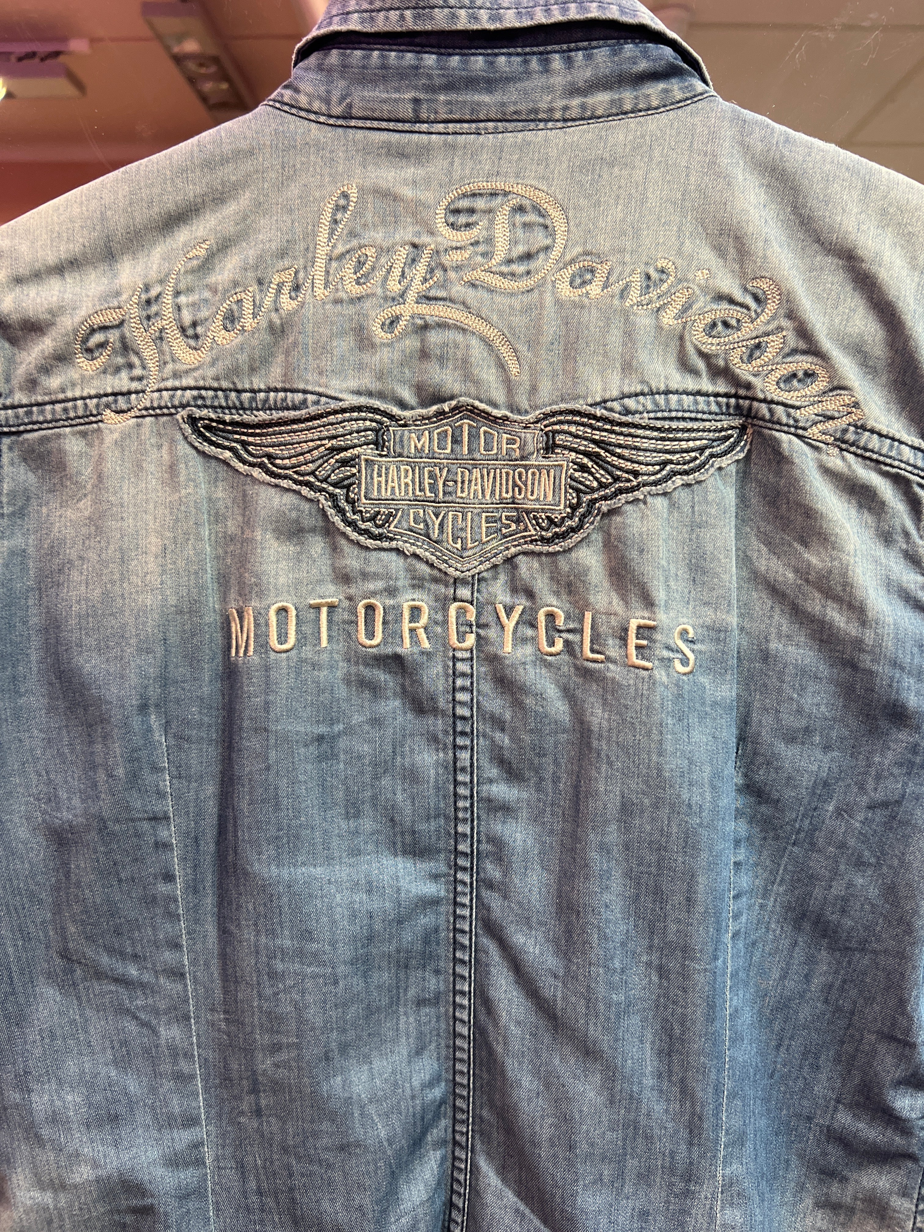 Harley Davidson light jeans shirt