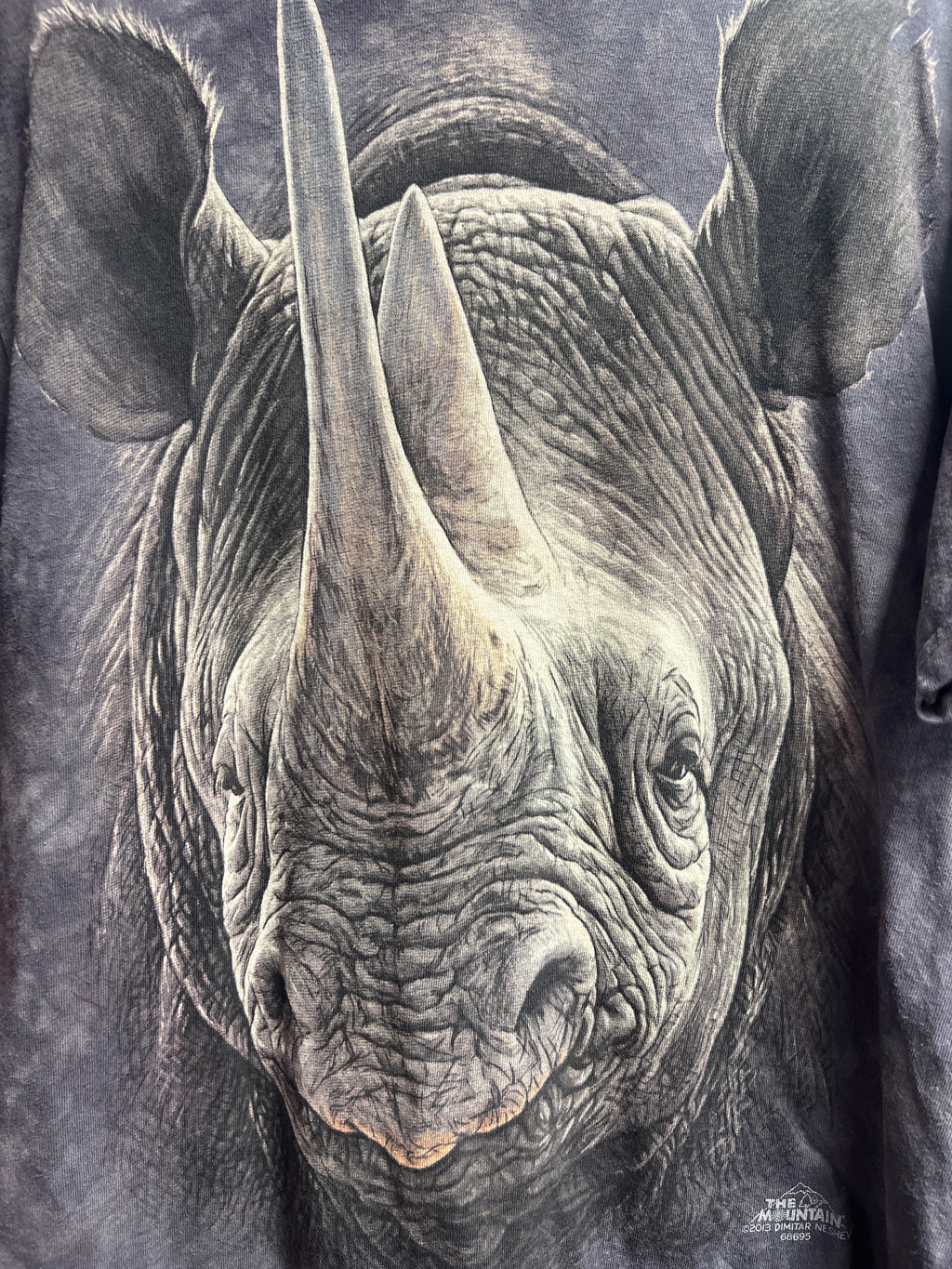 Rhino T-shirt The Mountain