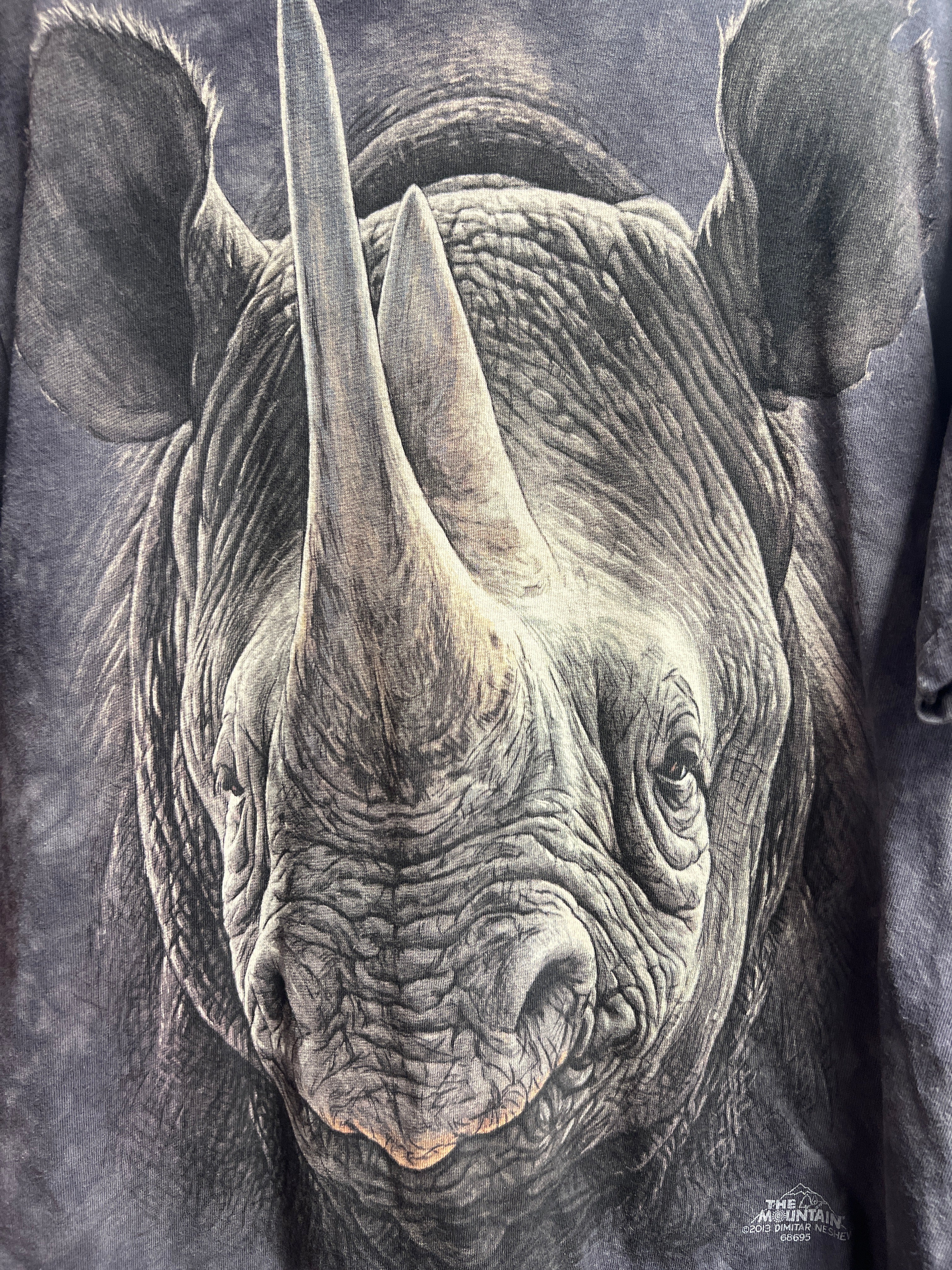 Rhino T-shirt The Mountain