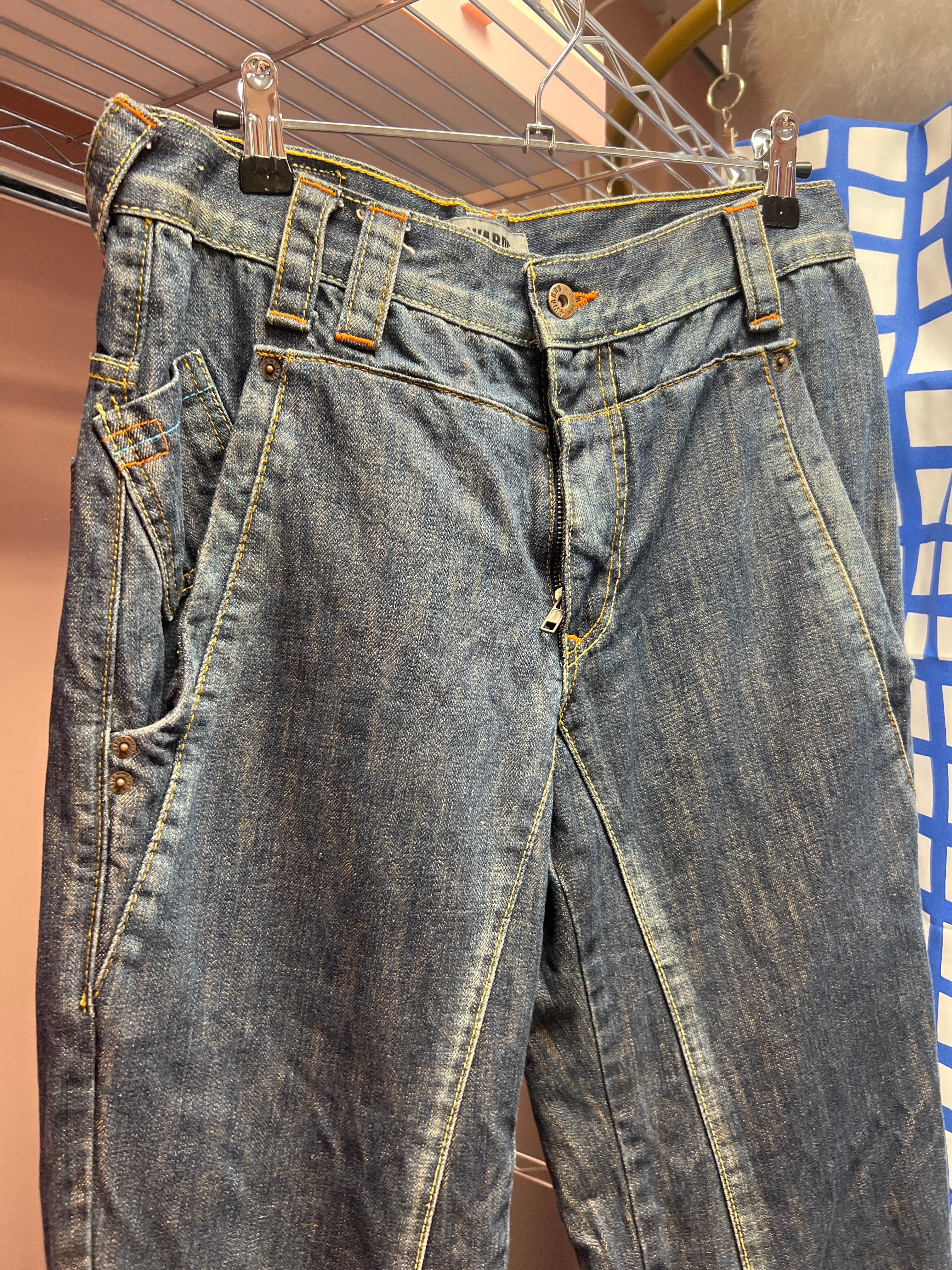 4 wards cool jeans