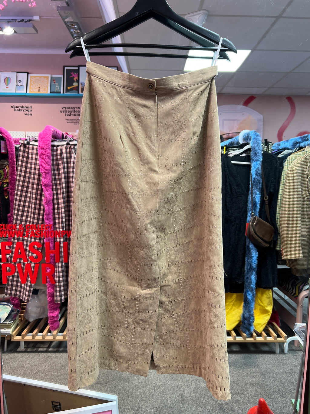 Brown 90s vibes skirt