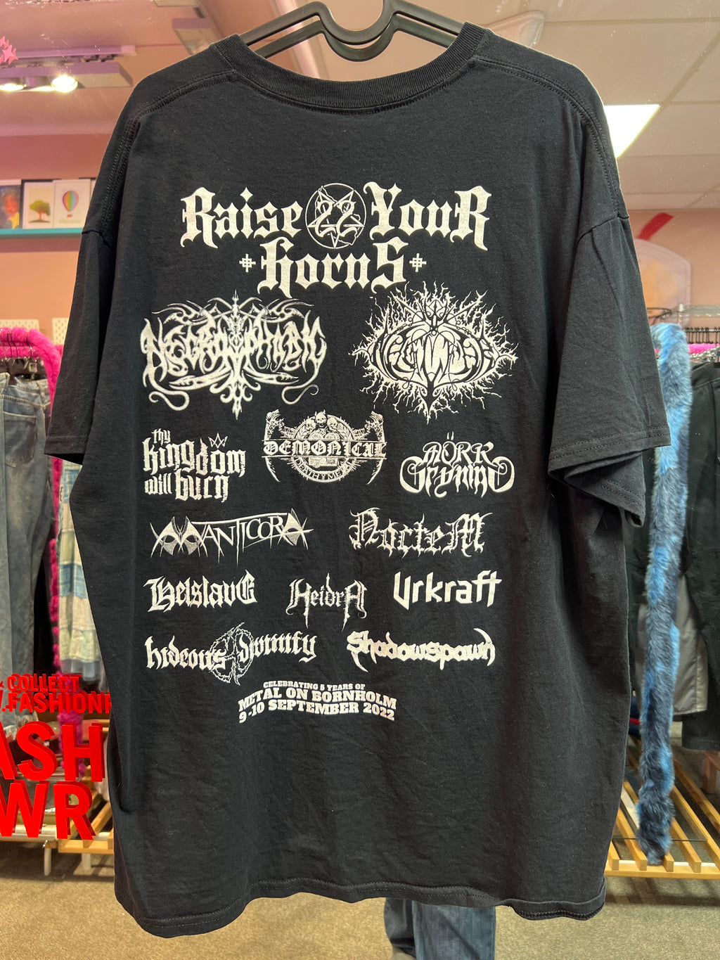 Raise your horns