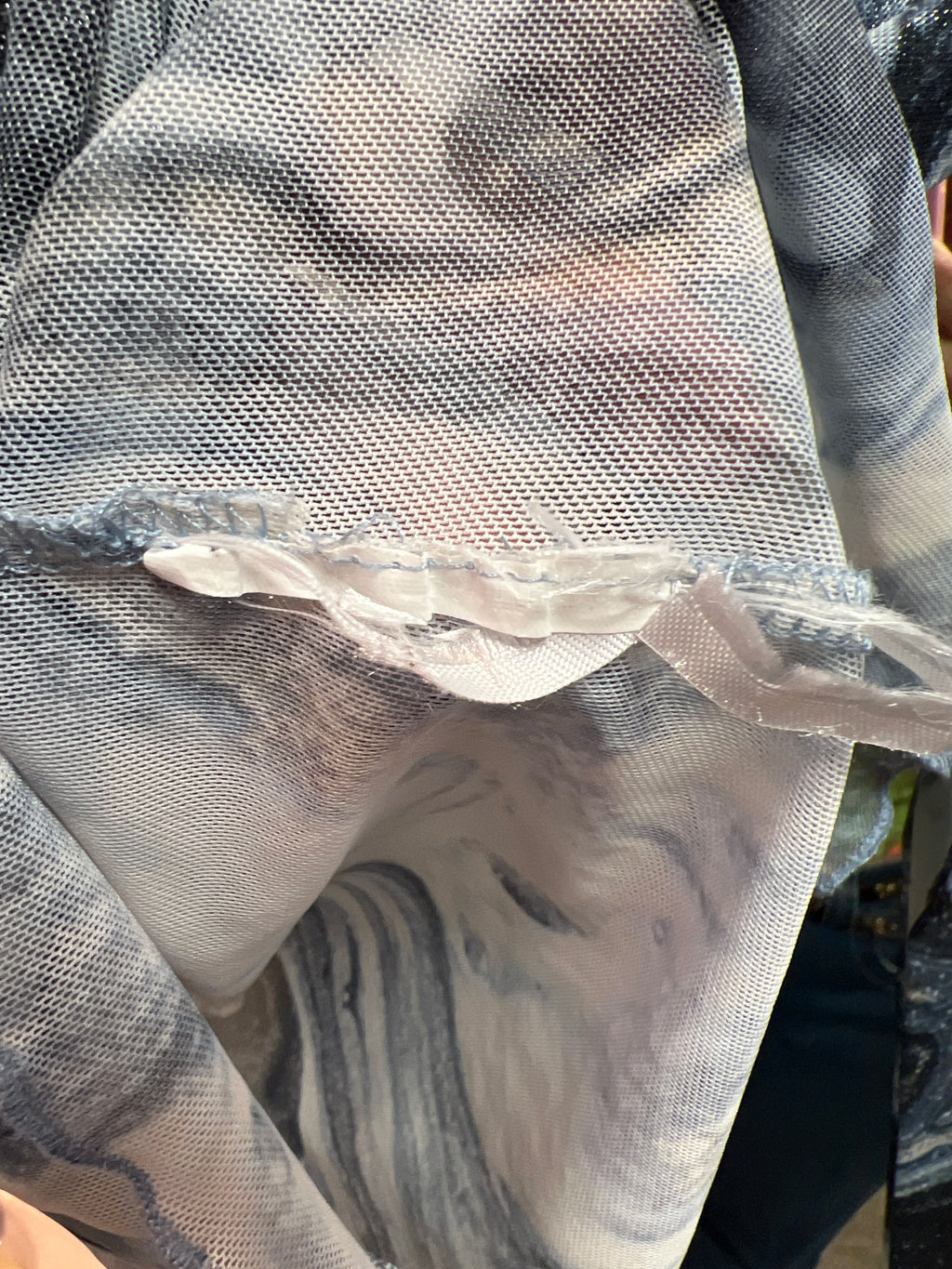 Marble mesh top