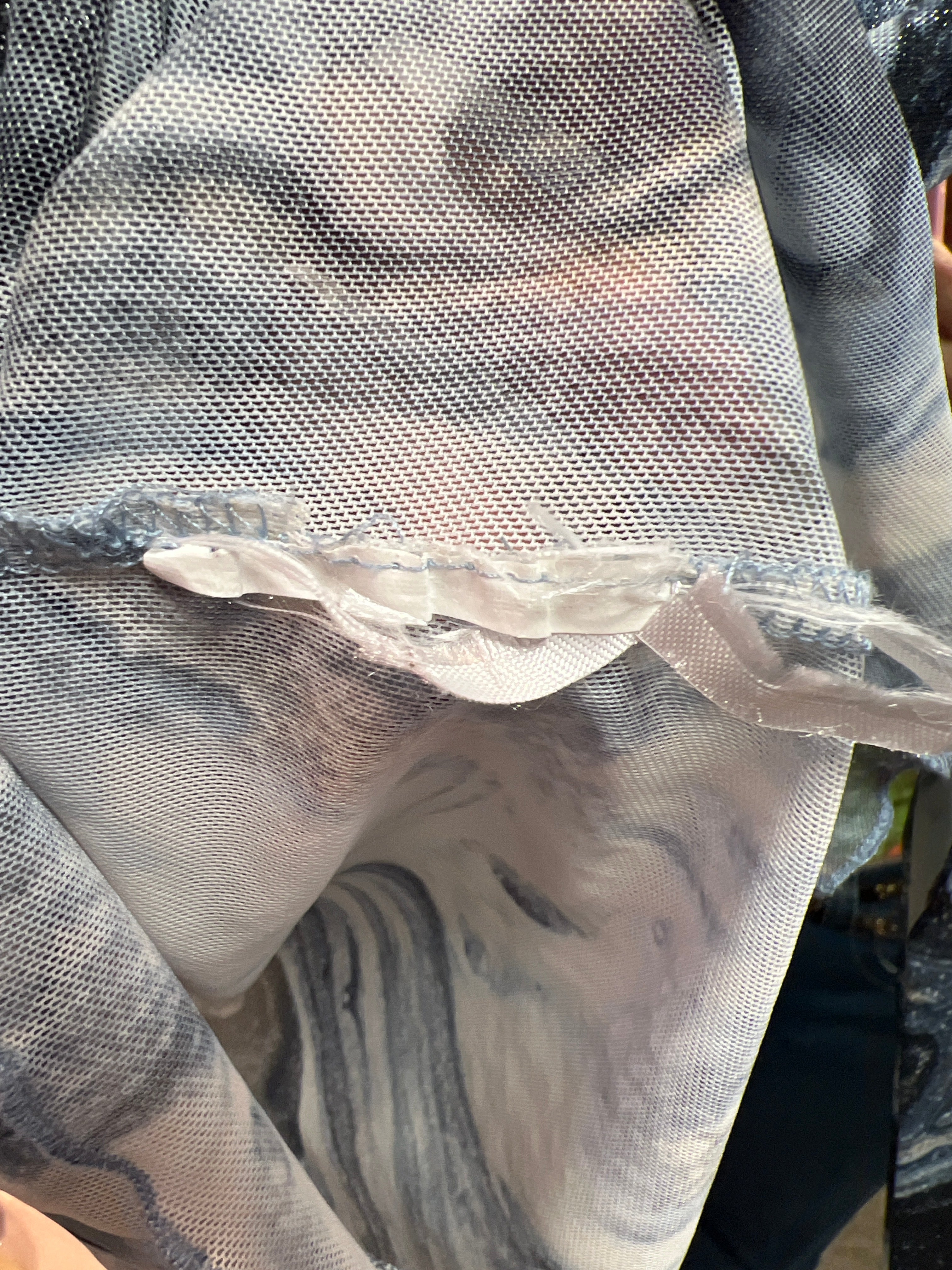 Marble mesh top
