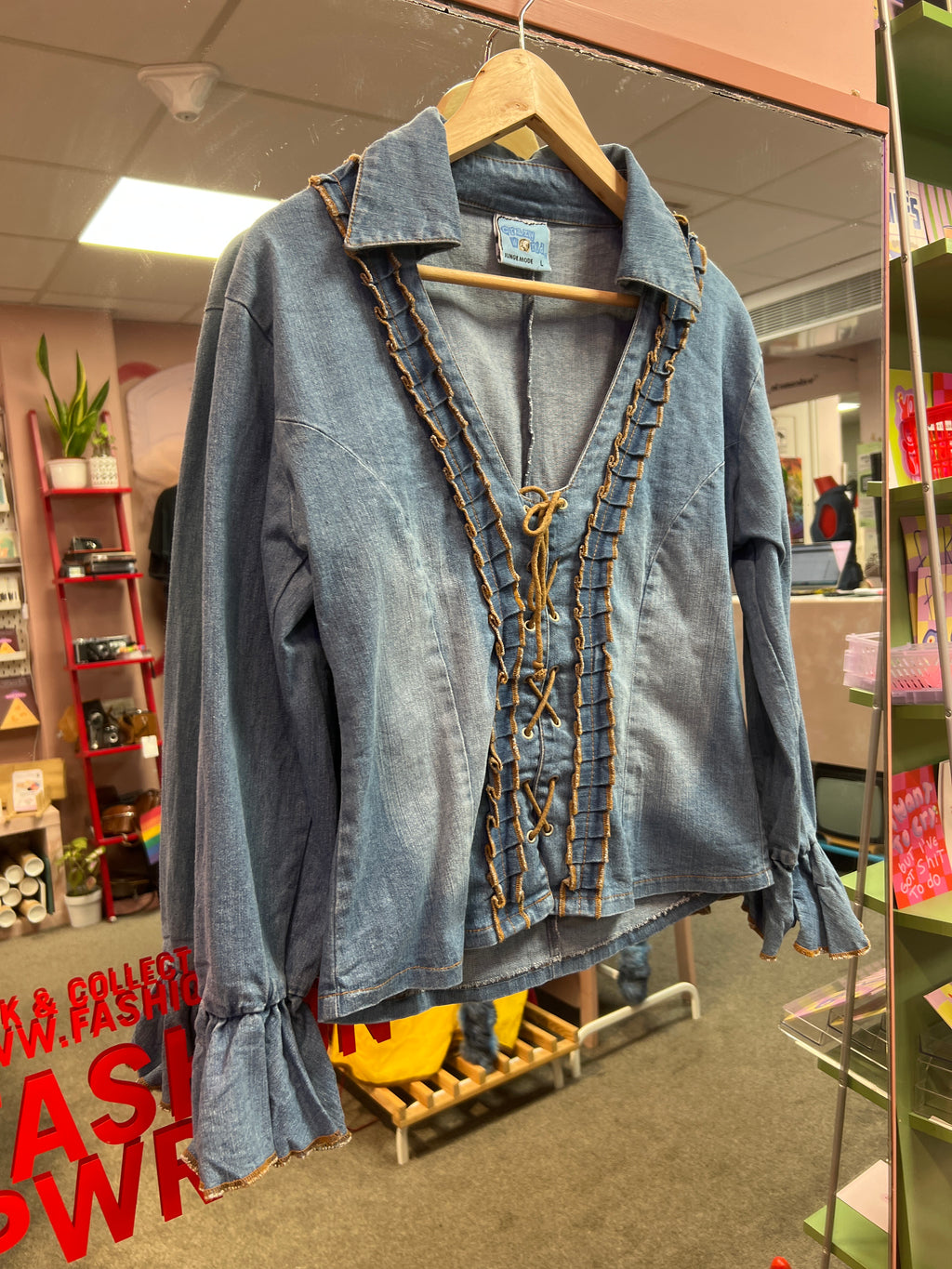 Crazy world jeans top