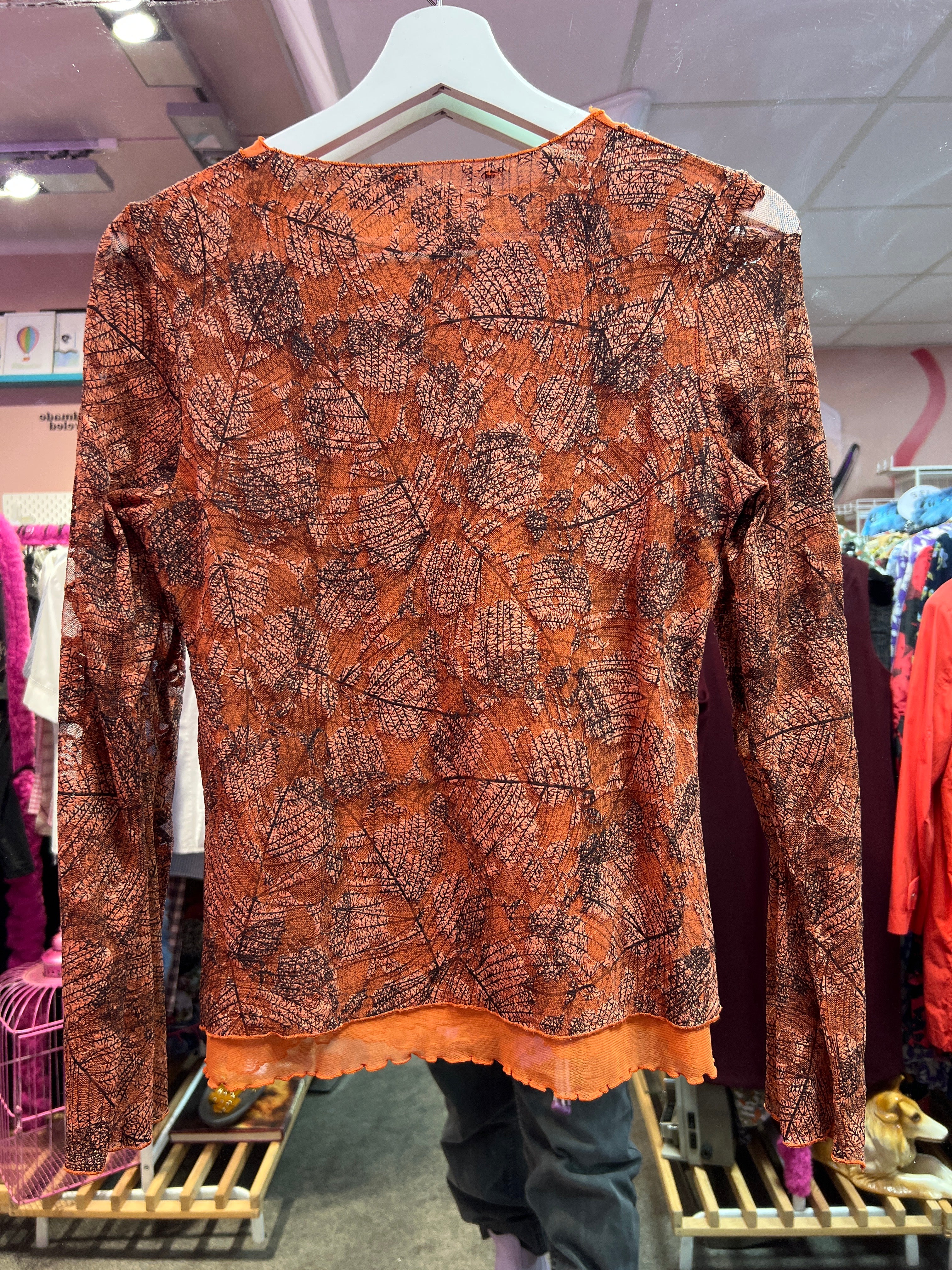 Y2K-inspirerad orange mönstrad topp