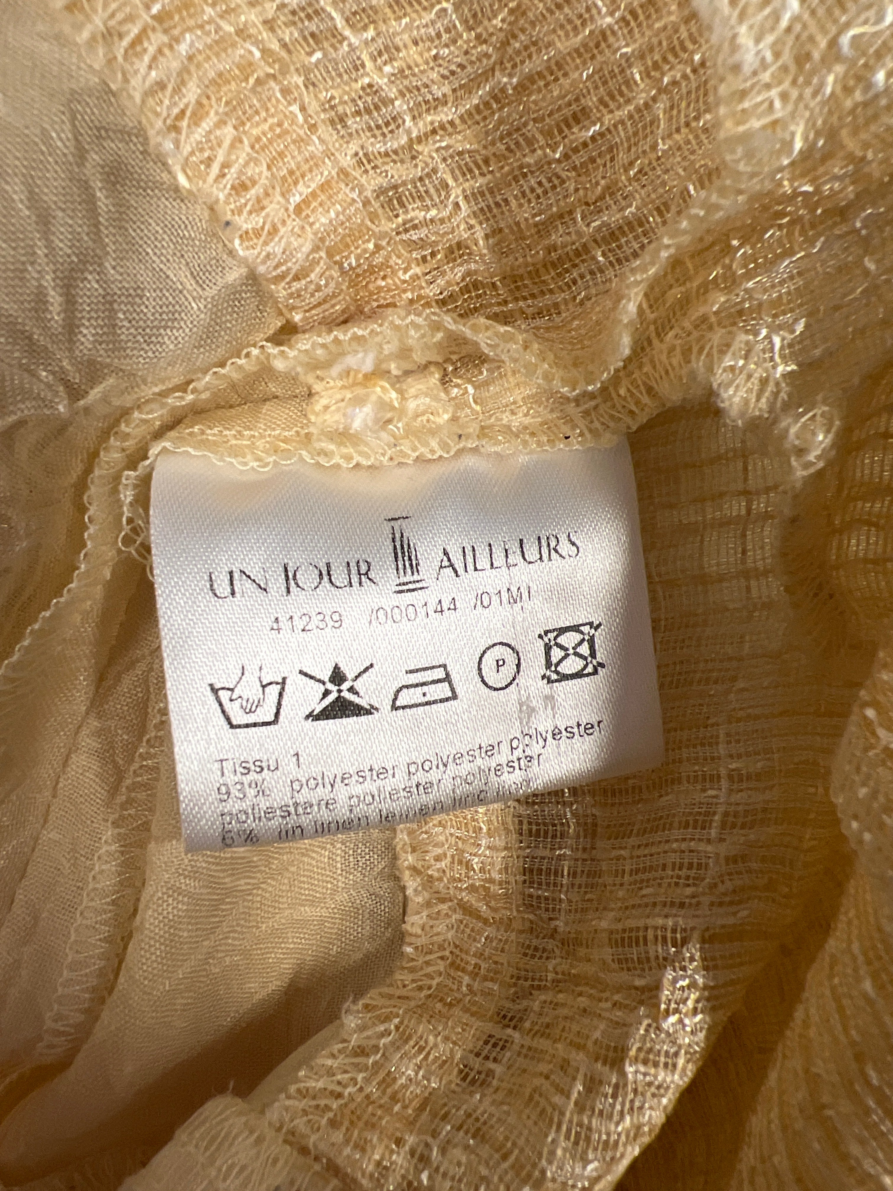 Modern barroco blouse