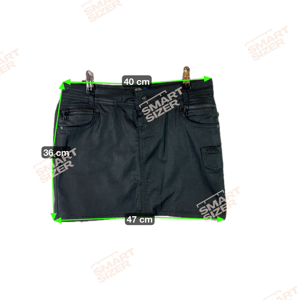 Y2K vibes skirt Toi Moi