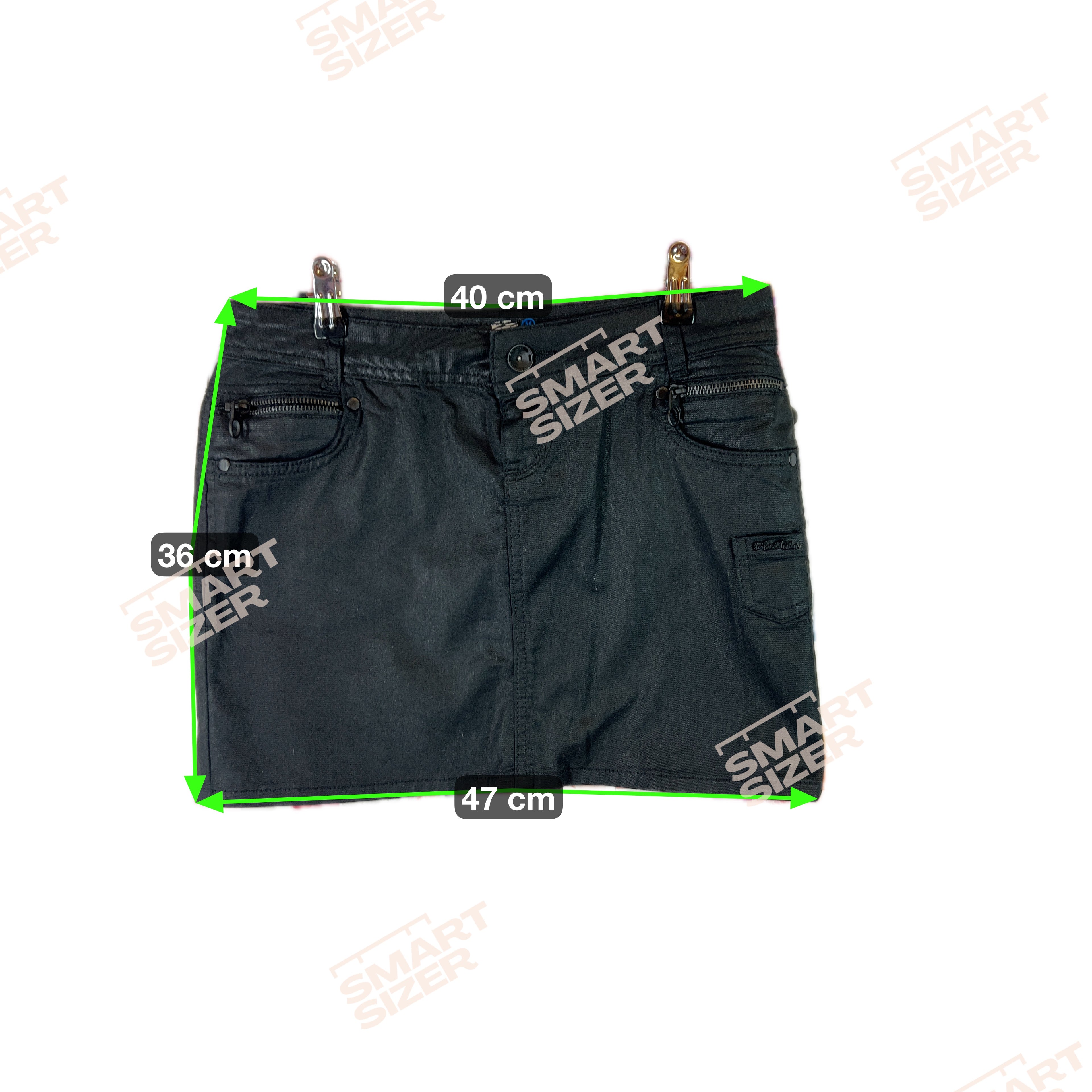 Y2K vibes skirt Toi Moi
