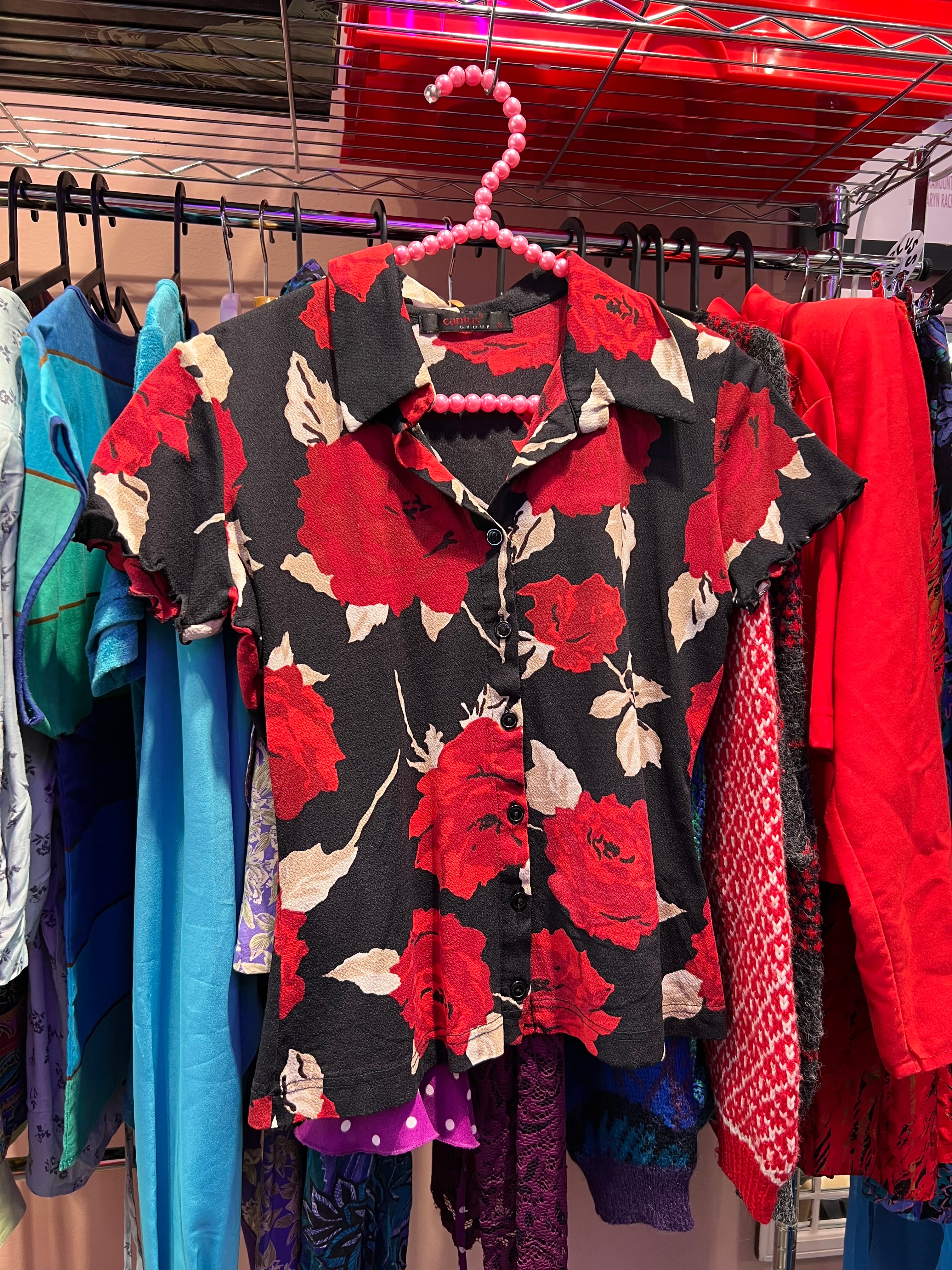 "Cantus" Red Roses Blossom Blouse