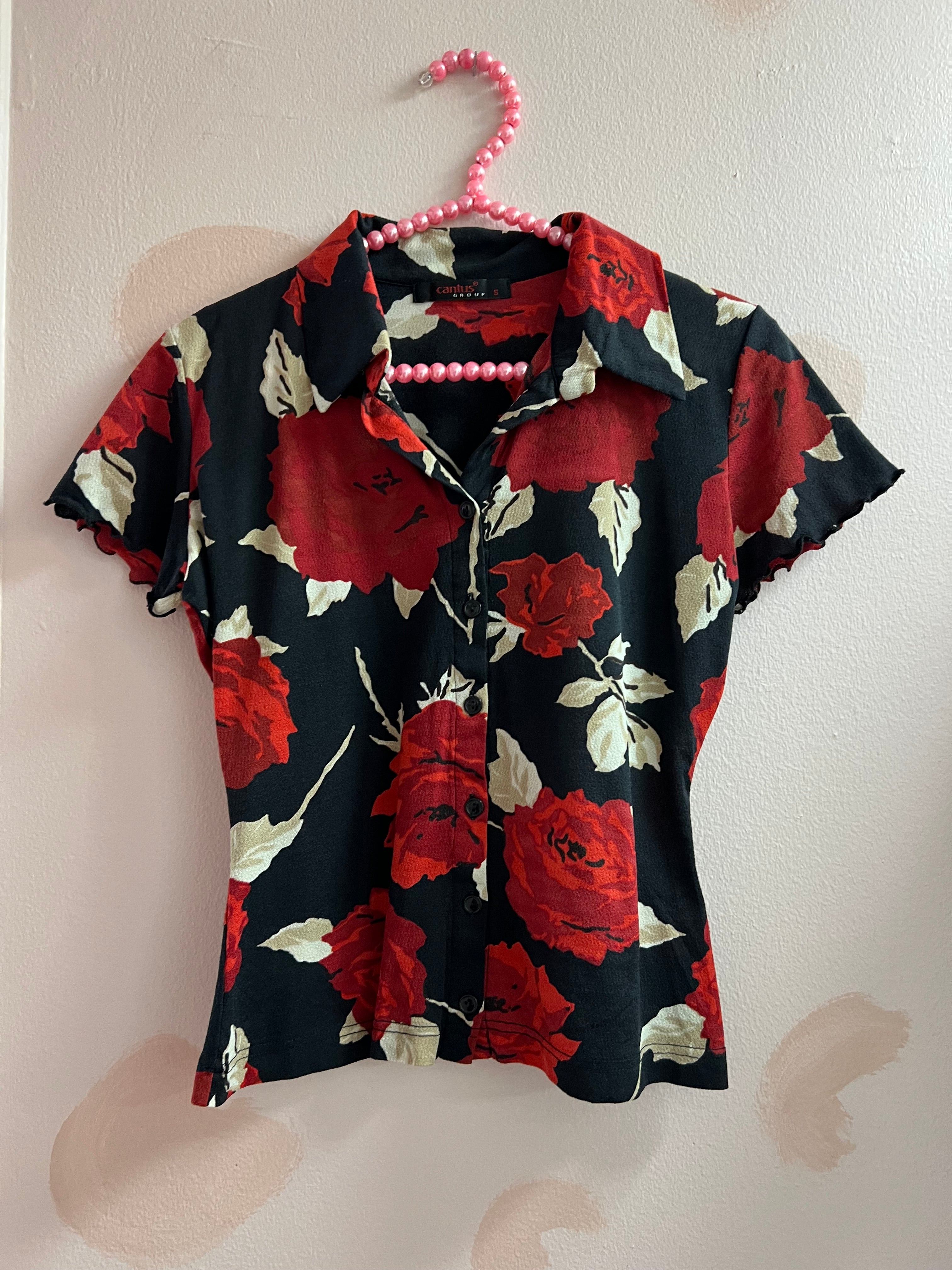 "Cantus" Red Roses Blossom Blouse