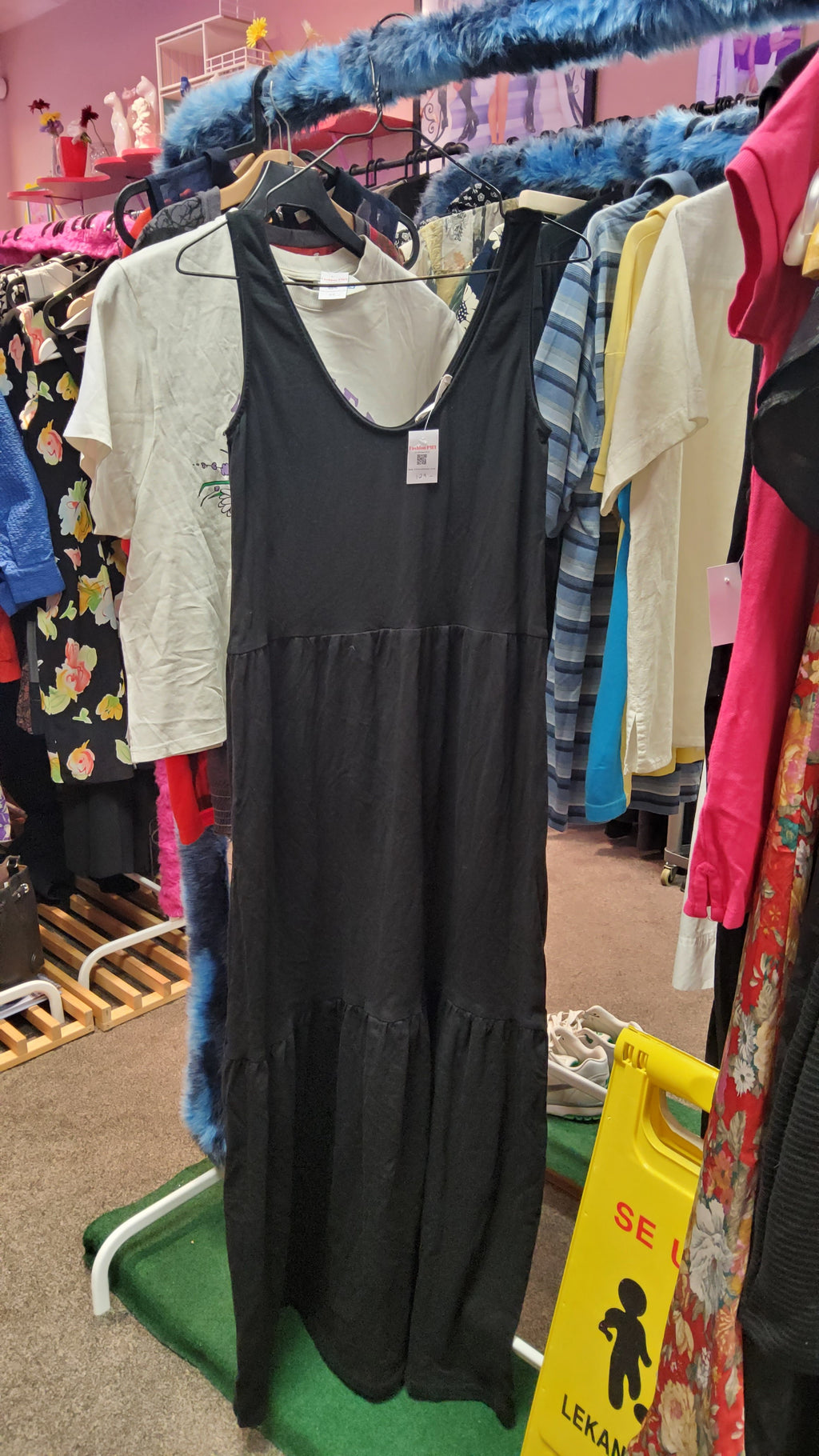 Black comfy dress