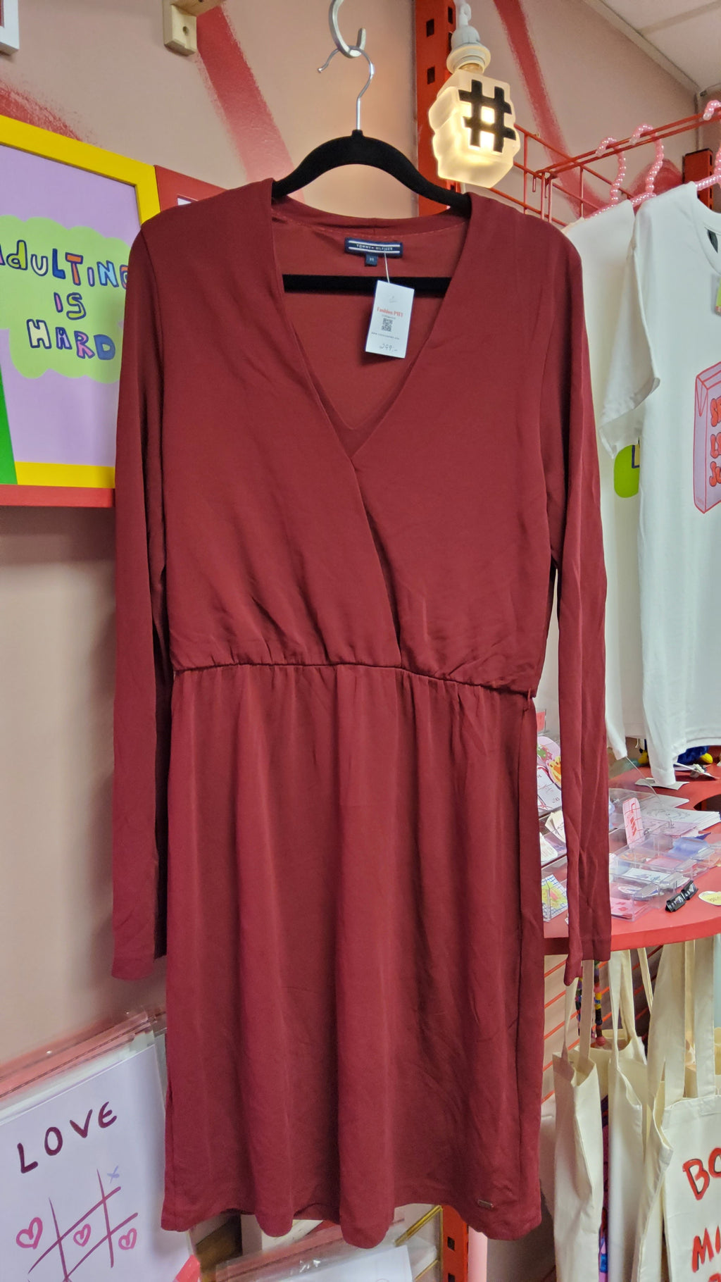 Wine Tommy  dress