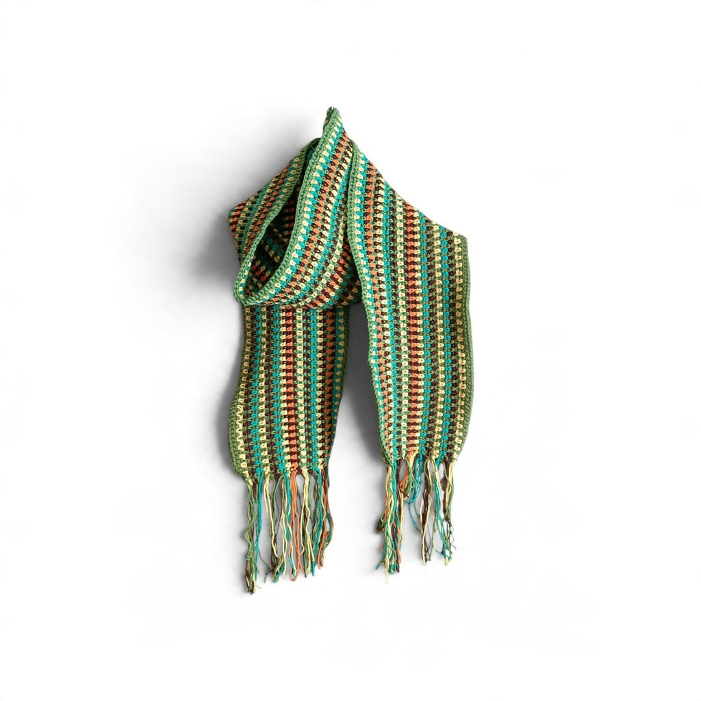 Multicoloured scarf in Moss stitch