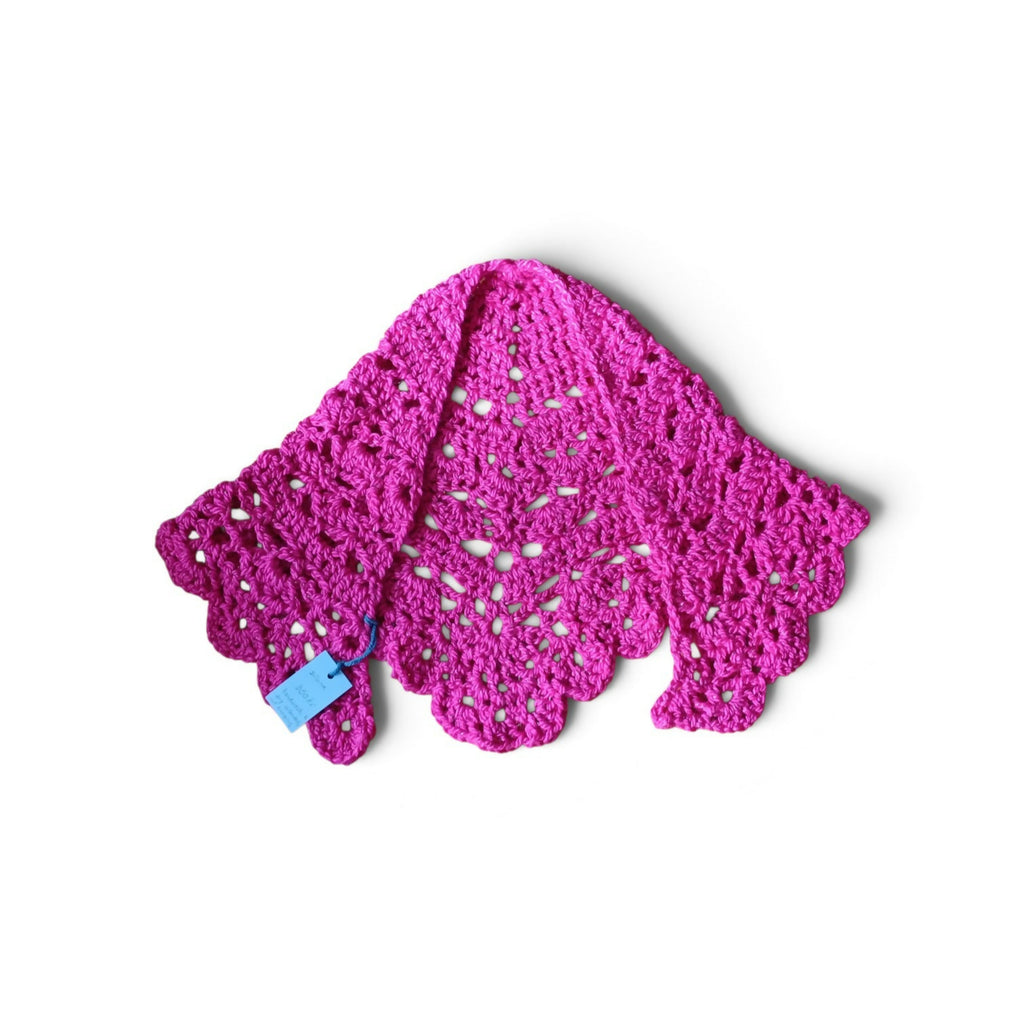 Warm fucsia scarf with glitter effect