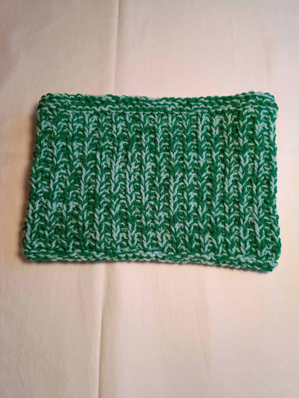 Melange green neck scarf