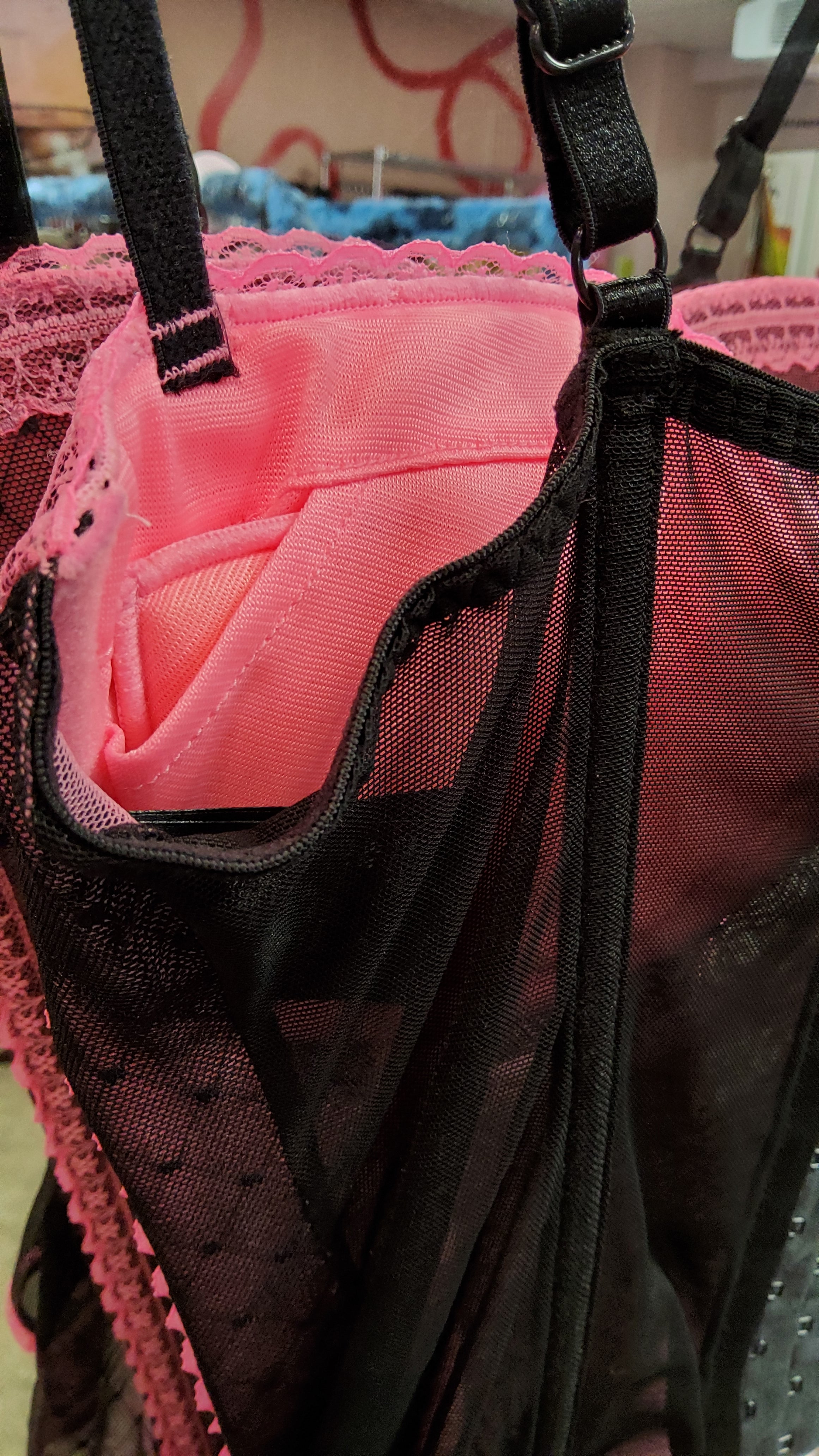 Black and pink corset 2000s vibes HM